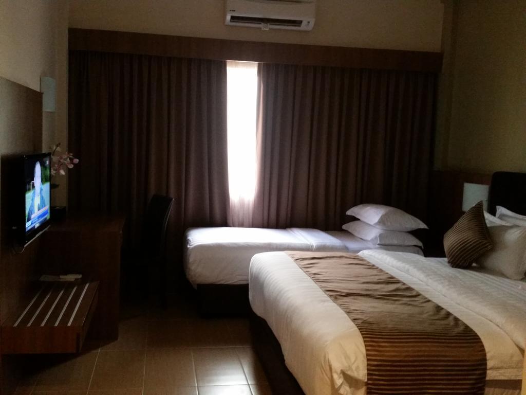 Bendahara Hotel @ Malacca City Екстер'єр фото