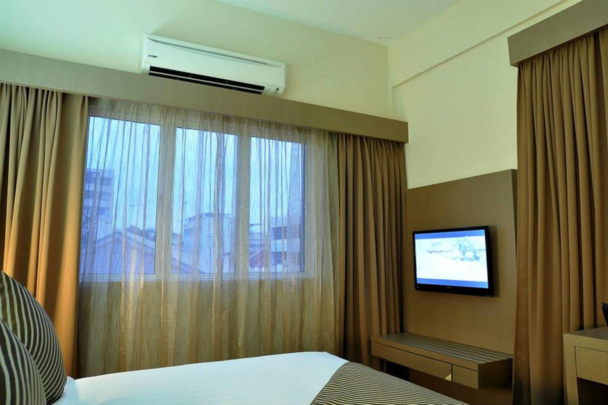 Bendahara Hotel @ Malacca City Екстер'єр фото